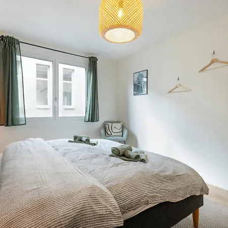 Appartement Spacious & Modern - Balcony & Parking *