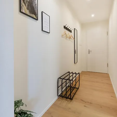 Apartment Spacious & Modern - Balcony & Parking *