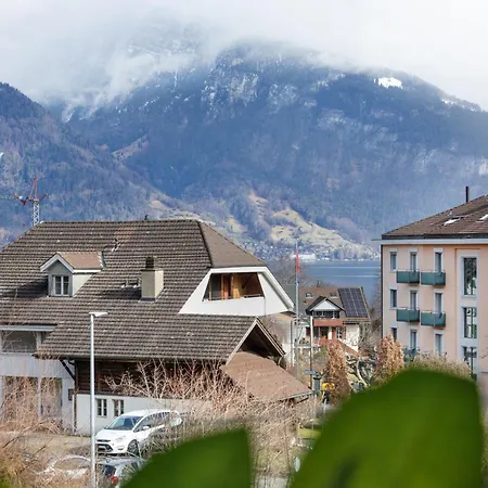 Spacious & Modern - Balcony & Parking Spiez
