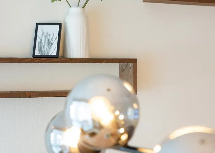 Spacious & Modern - Balcony & Parking * Spiez