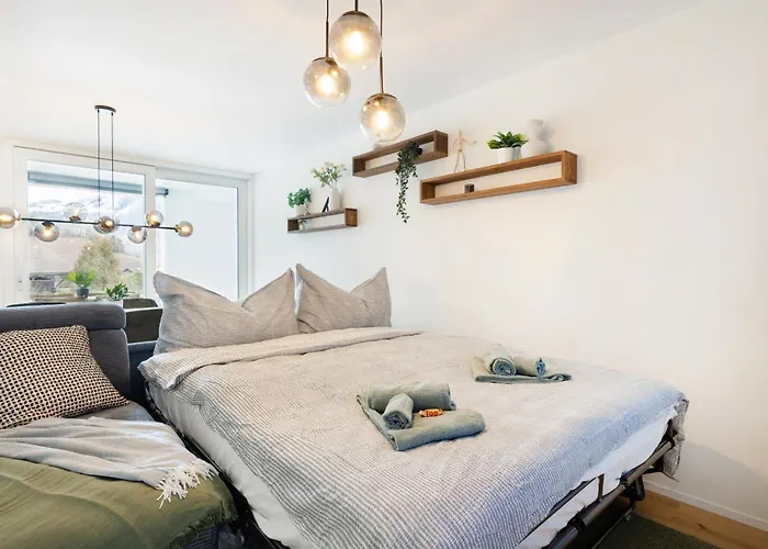 Spacious & Modern - Balcony & Parking Appartement Spiez