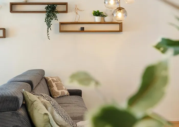 公寓 Spacious & Modern - Balcony & Parking 施皮茨