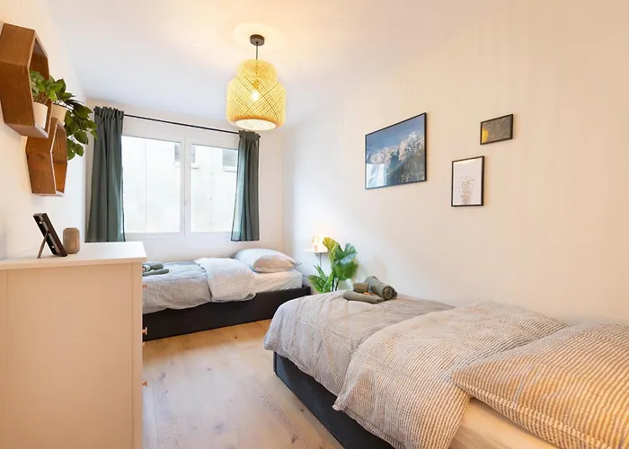 公寓 Spacious & Modern - Balcony & Parking