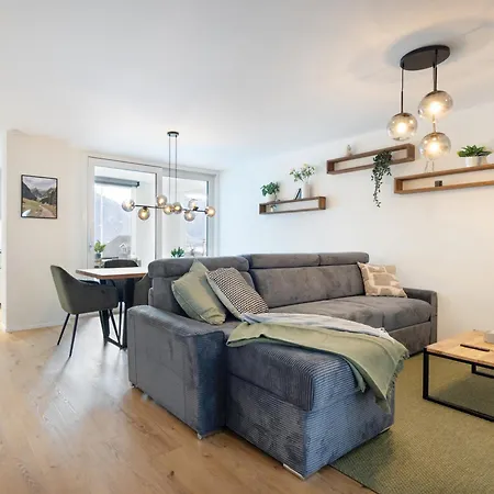 Apartamento Spacious & Modern - Balcony & Parking *